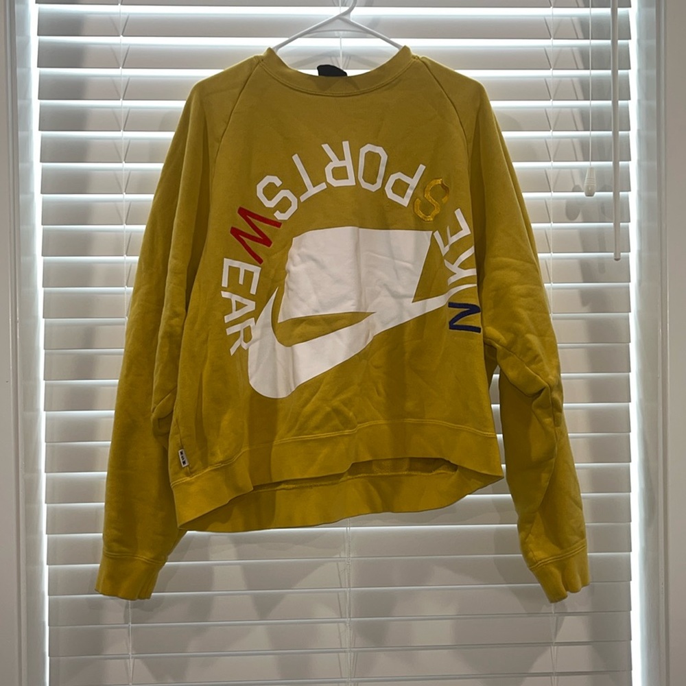 Nike Sportswear Sweatshirt—Size Medium